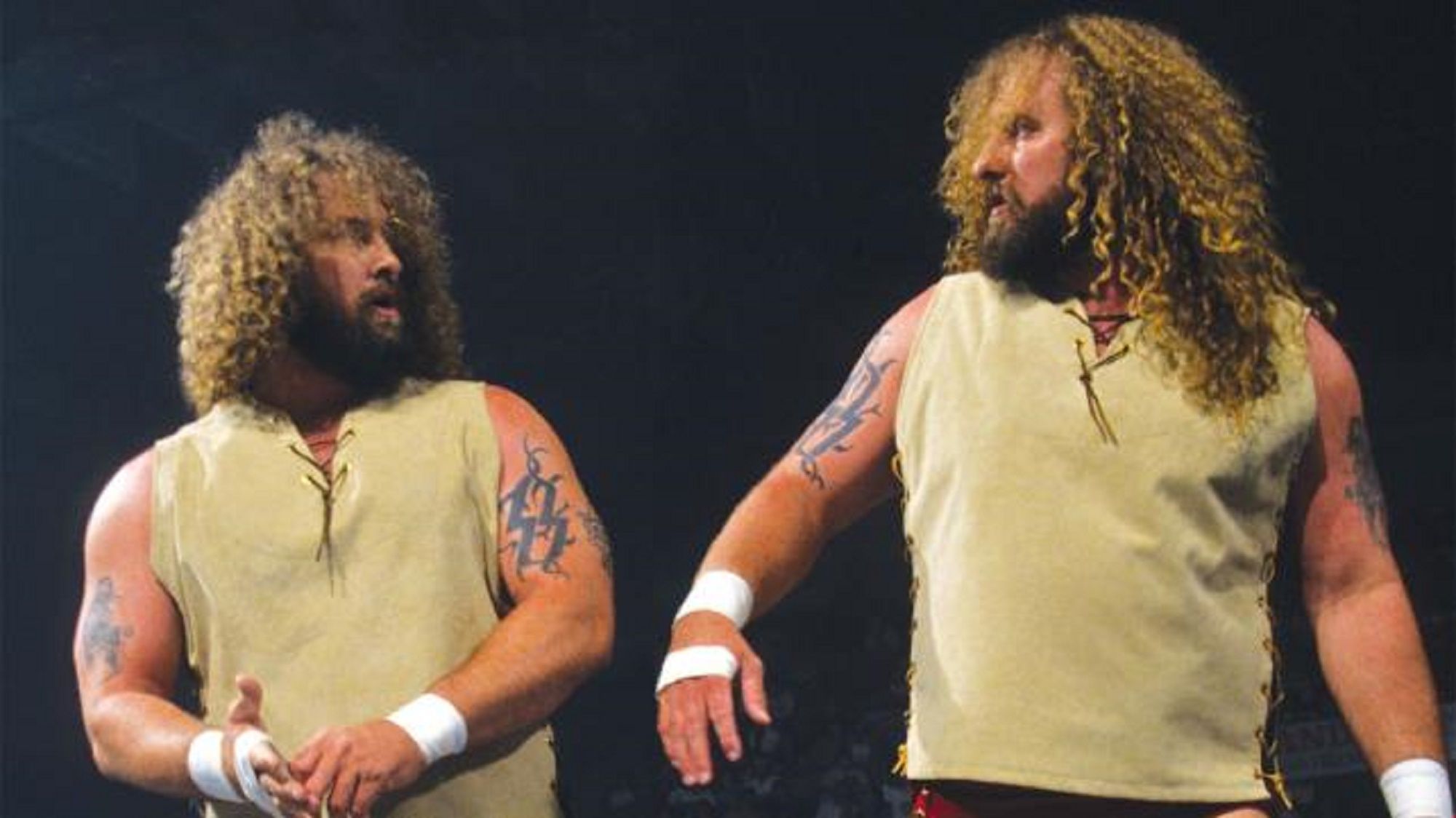 13_WWE-Encyclopedia-250.jpg