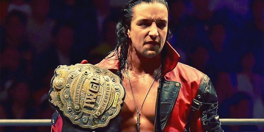 Jay-White.jpg?q=50&fit=crop&w=737&h=368&